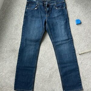Mens size 33/30 MAC Jeans with stretch